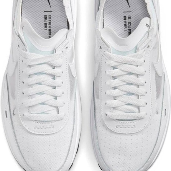 New ladies waffle white Nikes - Picture 3 of 13